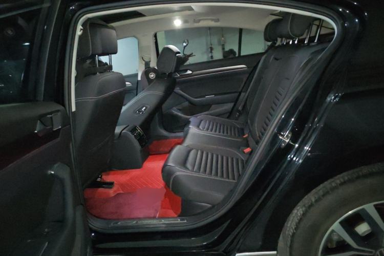 Used Volkswagen Magotan 2020 330TSI DSG Leading Model Left Rear Seat