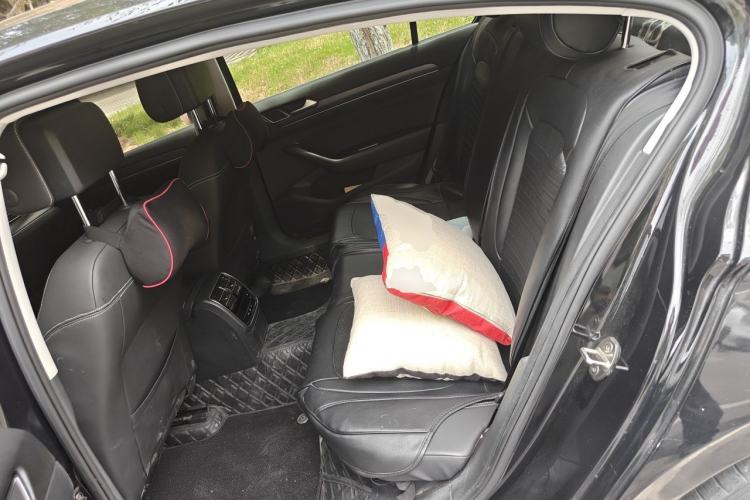 Used Volkswagen Magotan 2020 330TSI DSG Leading Model Left Rear Seat