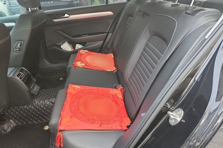 Used Volkswagen Magotan 2020 280TSI DSG Comfort Edition Left Rear Seat