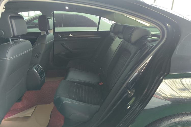 Used Volkswagen Magotan 2020 330TSI DSG Luxury Edition Left Rear Seat