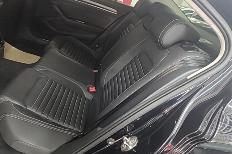 Used Volkswagen Magotan 2020 330TSI DSG Leading Model Left Rear Seat