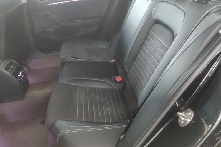 Used Volkswagen Magotan 2020 330TSI DSG Luxury Edition Left Rear Seat