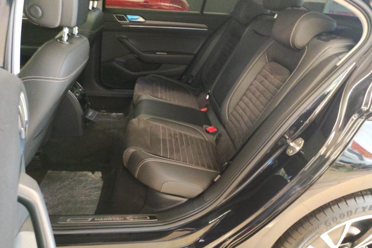 Used Volkswagen Magotan 2020 330TSI DSG Luxury Edition Left Rear Seat