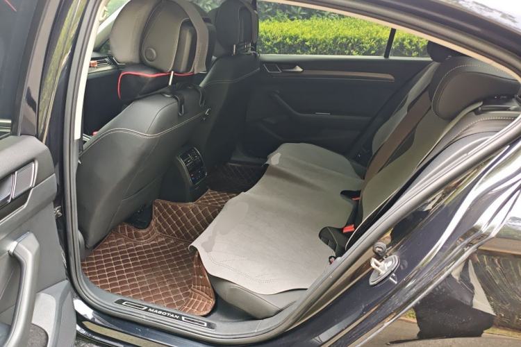 Used Volkswagen Magotan 2020 330TSI DSG Leading Model Left Rear Seat