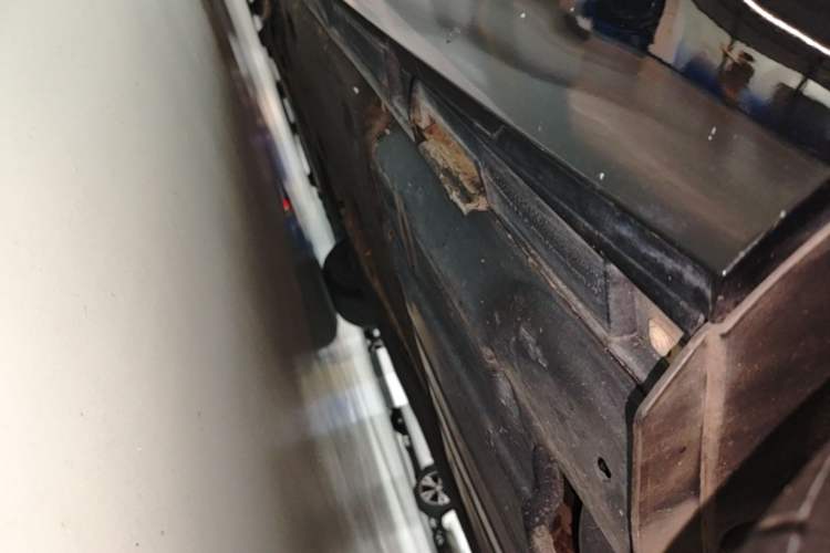 Used Volkswagen Magotan 2020 330TSI DSG Leading Model Left Side Sill