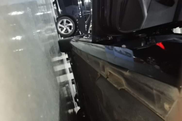 Used Volkswagen Magotan 2020 330TSI DSG Luxury Edition Left Side Sill