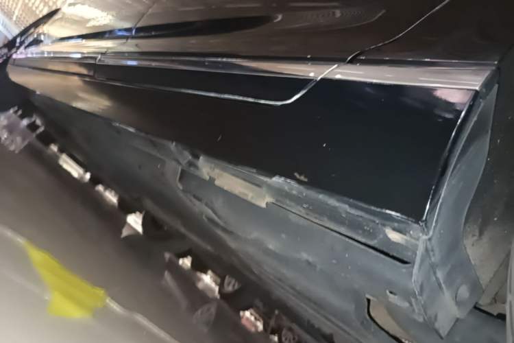 Used Volkswagen Magotan 2020 330TSI DSG Leading Model Left Side Sill