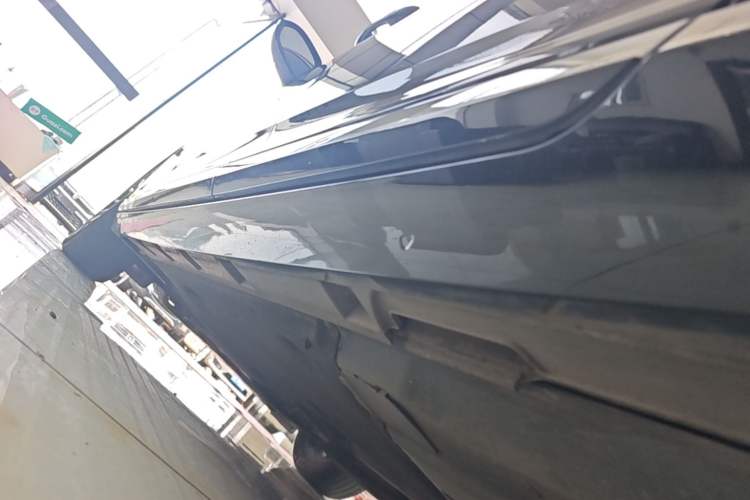 Used Volkswagen Magotan 2020 330TSI DSG Luxury Edition Left Side Sill