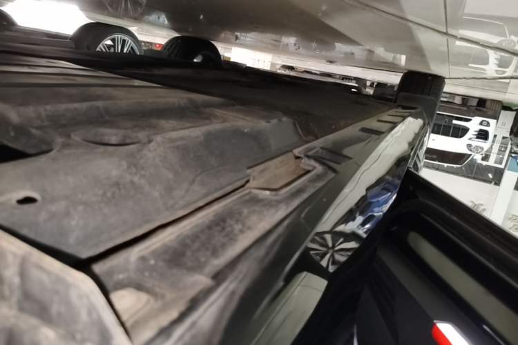 Used Volkswagen Magotan 2020 330TSI DSG Luxury Edition Left Side Sill