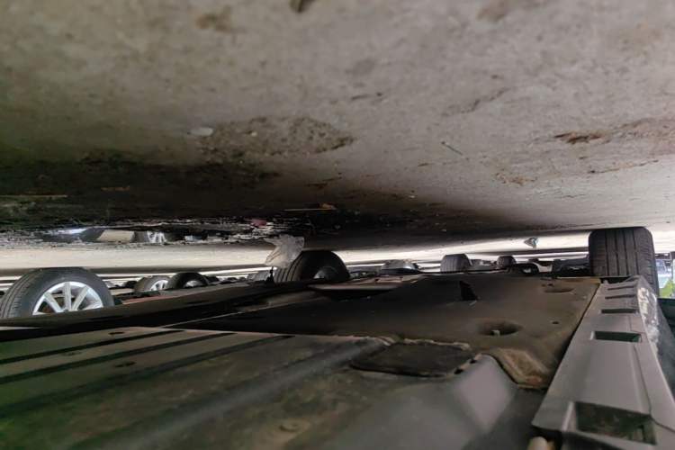 Used Volkswagen Magotan 2020 280TSI DSG Comfort Edition Left Side Sill