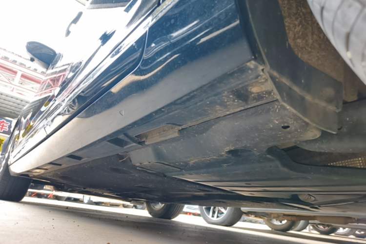 Used Volkswagen Magotan 2020 380TSI DSG Luxury Version Left Side Sill