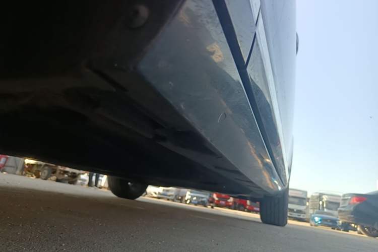 Used Volkswagen Magotan 2020 330TSI DSG Leading Model Left Side Sill