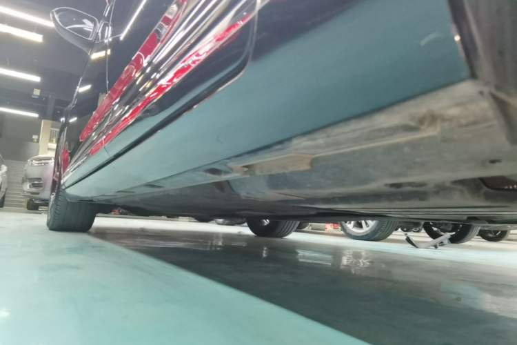 Used Volkswagen Magotan 2020 330TSI DSG Luxury Edition Left Side Sill