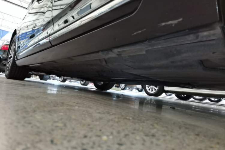 Used Volkswagen Magotan 2020 330TSI DSG Luxury Edition Left Side Sill