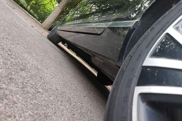 Used Volkswagen Magotan 2020 330TSI DSG Luxury Edition Left Side Sill