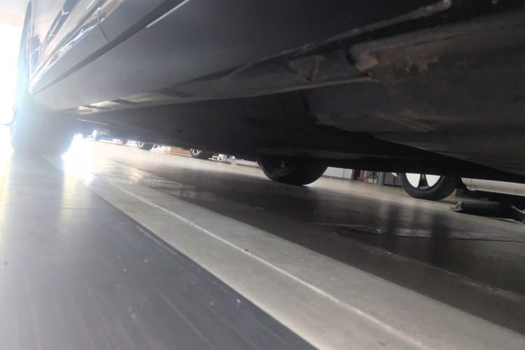 Used Volkswagen Magotan 2020 330TSI DSG Luxury Edition Left Side Sill