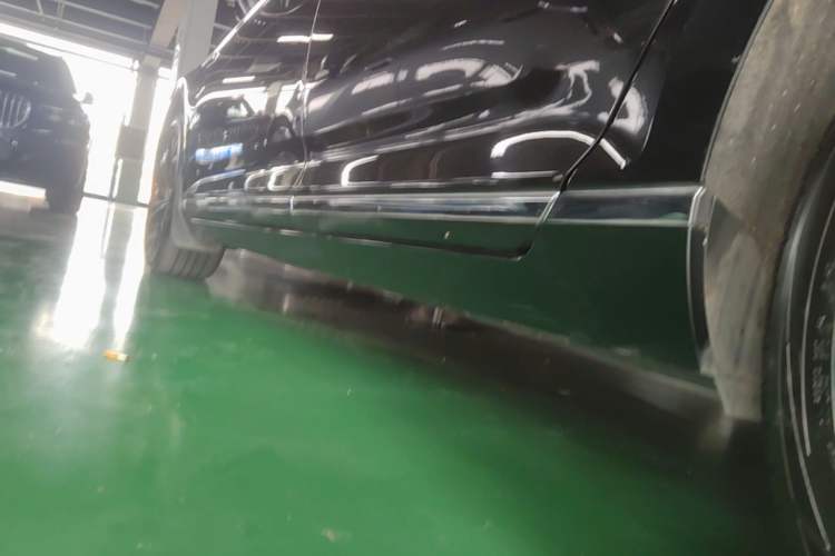 Used Volkswagen Magotan 2020 330TSI DSG Luxury Edition Left Side Sill