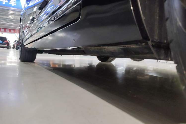 Used Volkswagen Magotan 2020 330TSI DSG Luxury Edition Left Side Sill