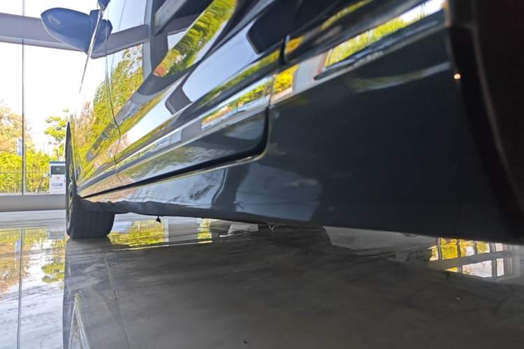 Used Volkswagen Magotan 2020 330TSI DSG Leading Model Left Side Sill