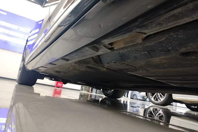Used Volkswagen Magotan 2020 330TSI DSG Luxury Edition Left Side Sill