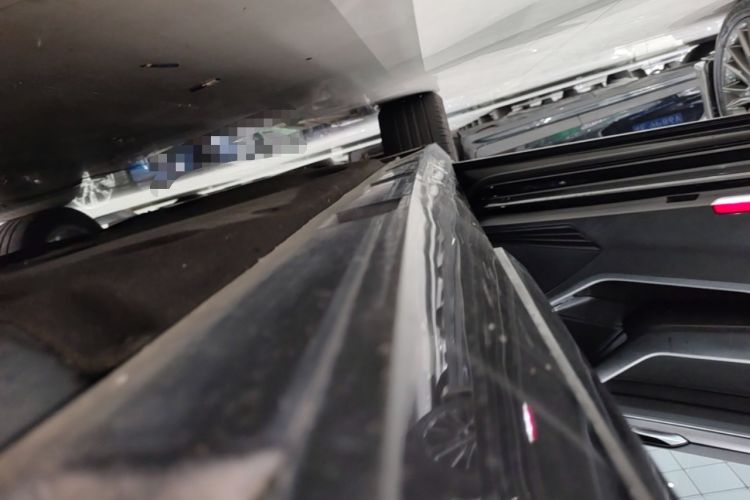 Used Volkswagen Magotan 2020 330TSI DSG Leading Model Left Side Sill