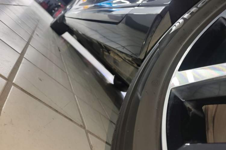Used Volkswagen Magotan 2020 330TSI DSG Leading Model Left Side Sill