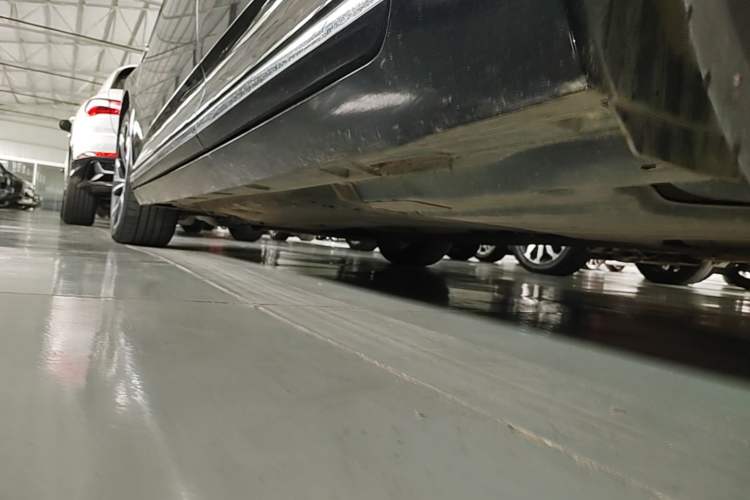 Used Volkswagen Magotan 2020 330TSI DSG Luxury Edition Left Side Sill