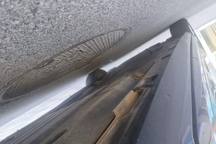 Used Volkswagen Magotan 2020 280TSI DSG Comfort Edition Left Side Sill