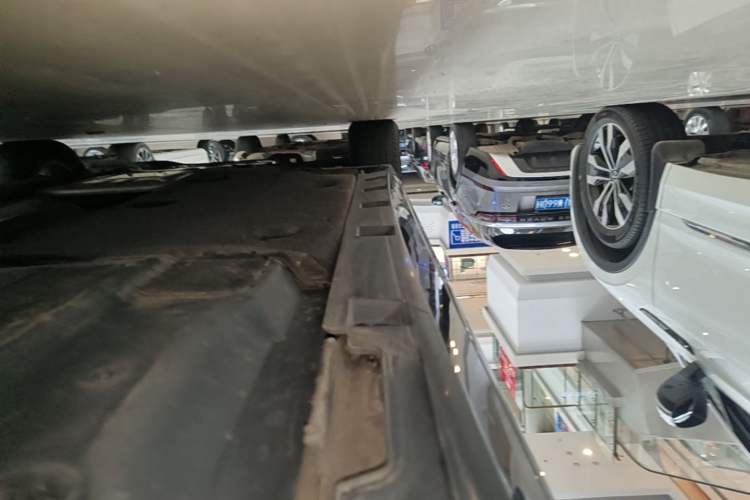 Used Volkswagen Magotan 2020 280TSI DSG Comfort Edition Left Side Sill