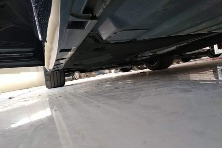 Used Volkswagen Magotan 2020 330TSI DSG Luxury Edition Left Side Sill