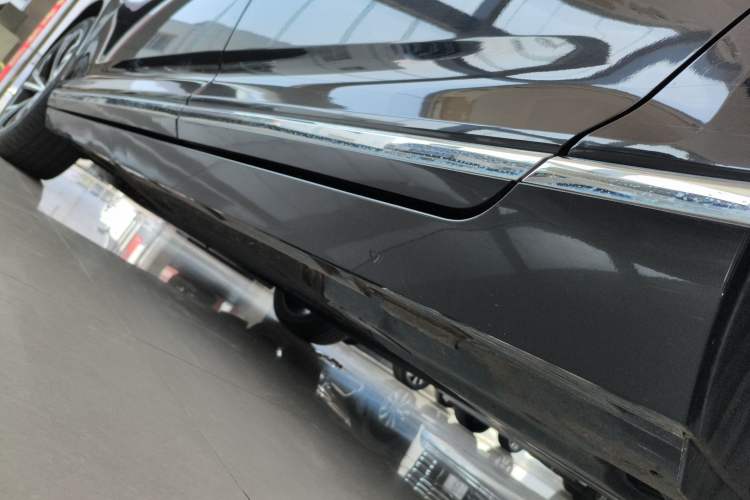 Used Volkswagen Magotan 2020 330TSI DSG Luxury Edition Left Side Sill
