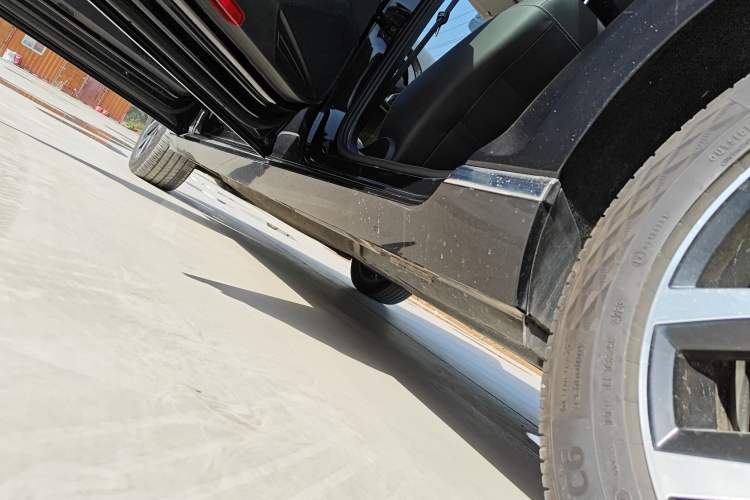Used Volkswagen Magotan 2020 330TSI DSG Leading Model Left Side Sill