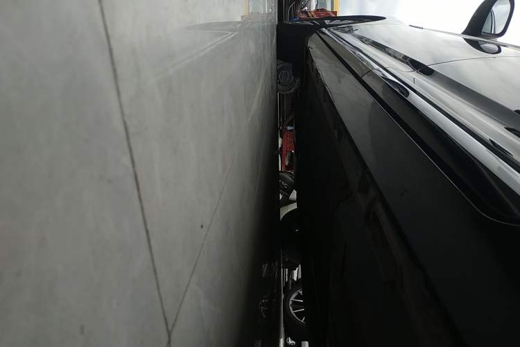 Used Volkswagen Magotan 2020 330TSI DSG Luxury Edition Left Side Sill