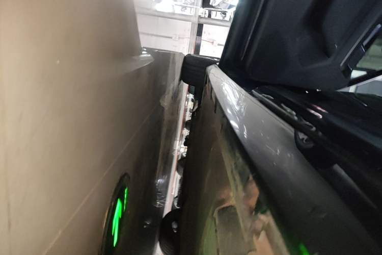 Used Volkswagen Magotan 2020 330TSI DSG Leading Model Left Side Sill