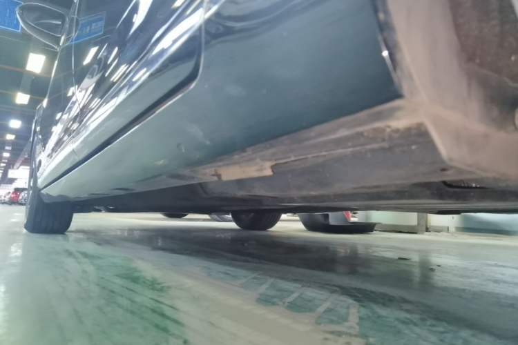 Used Volkswagen Magotan 2020 330TSI DSG Leading Model Left Side Sill