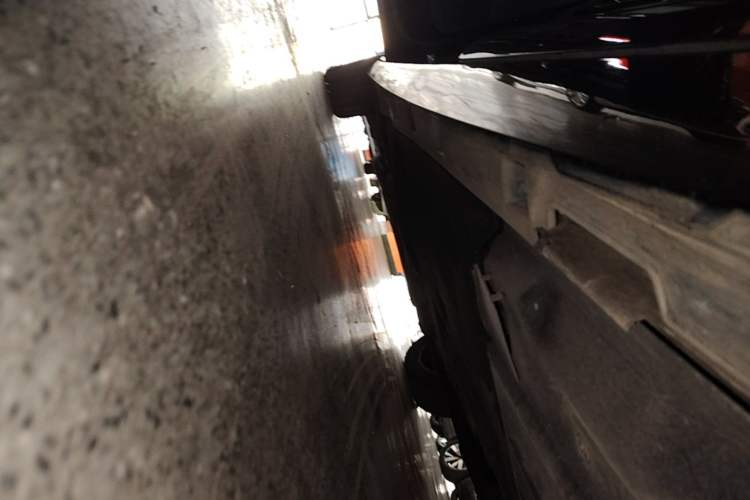 Used Volkswagen Magotan 2020 330TSI DSG Leading Model Left Side Sill