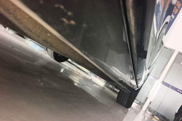 Used Volkswagen Magotan 2020 330TSI DSG Leading Model Left Side Sill