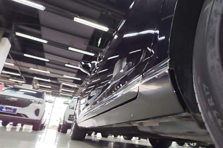 Used Volkswagen Magotan 2020 280TSI DSG Comfort Edition Left Side Sill