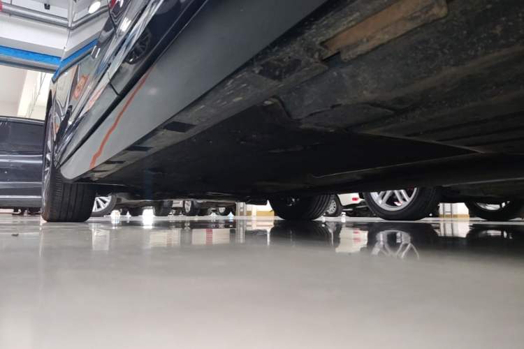 Used Volkswagen Magotan 2020 380TSI DSG Luxury Version Left Side Sill