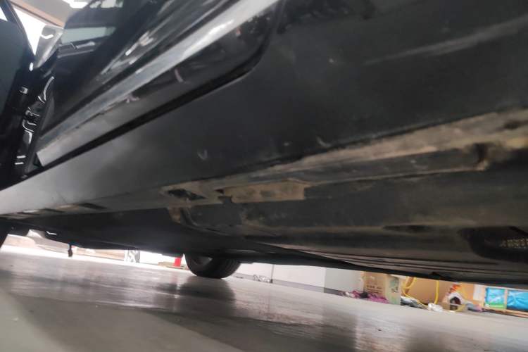 Used Volkswagen Magotan 2020 330TSI DSG Luxury Edition Left Side Sill