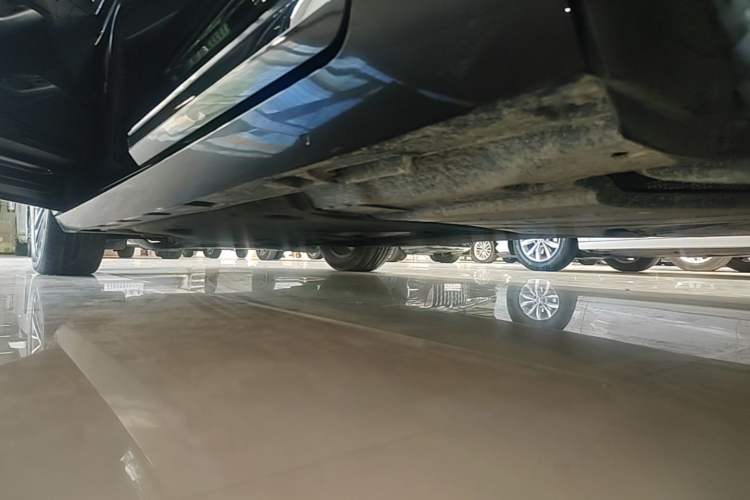 Used Volkswagen Magotan 2020 380TSI DSG Luxury Version Left Side Sill