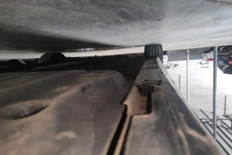 Used Volkswagen Magotan 2020 330TSI DSG Luxury Edition Left Side Sill