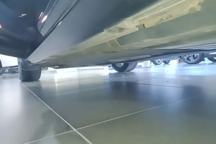Used Volkswagen Magotan 2020 330TSI DSG Luxury Edition Left Side Sill