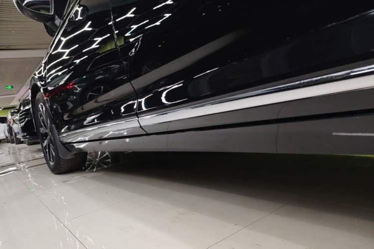 Used Volkswagen Magotan 2020 330TSI DSG Leading Model Left Side Sill