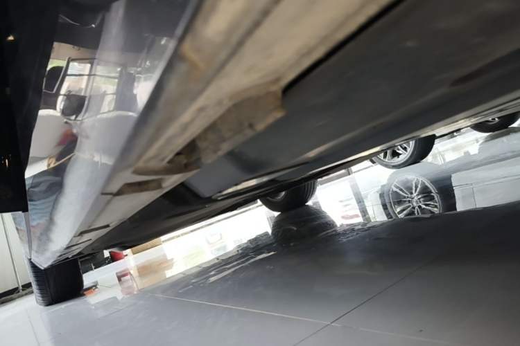 Used Volkswagen Magotan 2020 330TSI DSG Leading Model Left Side Sill