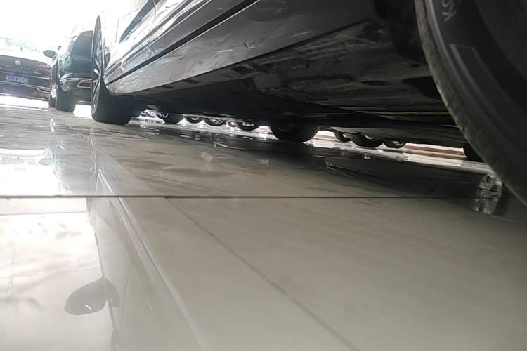 Used Volkswagen Magotan 2020 380TSI DSG Luxury Version Left Side Sill