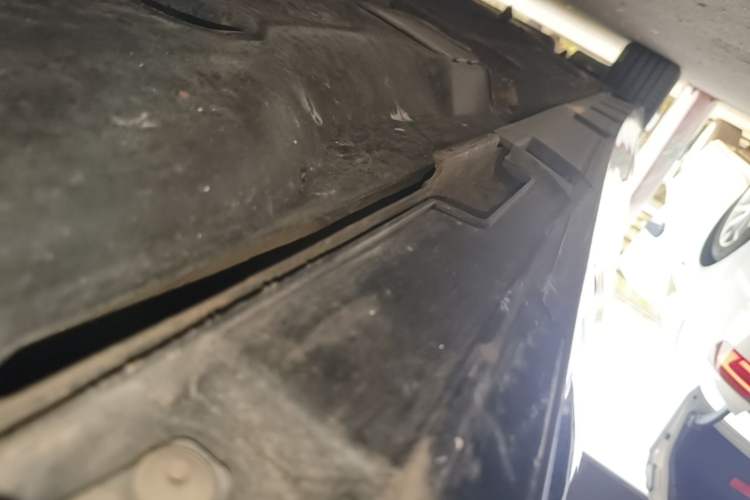 Used Volkswagen Magotan 2020 330TSI DSG Leading Model Left Side Sill