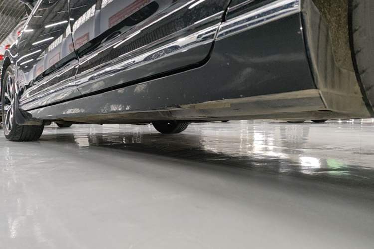 Used Volkswagen Magotan 2020 330TSI DSG Leading Model Left Side Sill