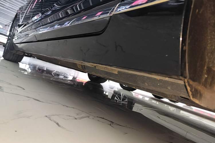 Used Volkswagen Magotan 2020 330TSI DSG Luxury Edition Left Side Sill