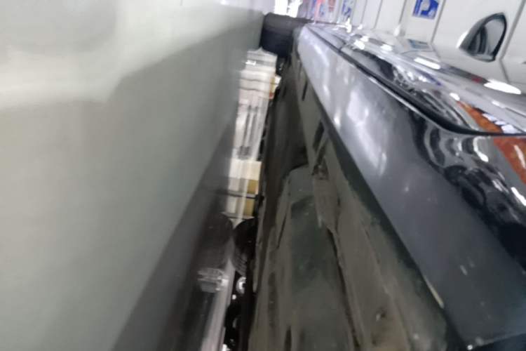 Used Volkswagen Magotan 2020 380TSI DSG Luxury Version Left Side Sill